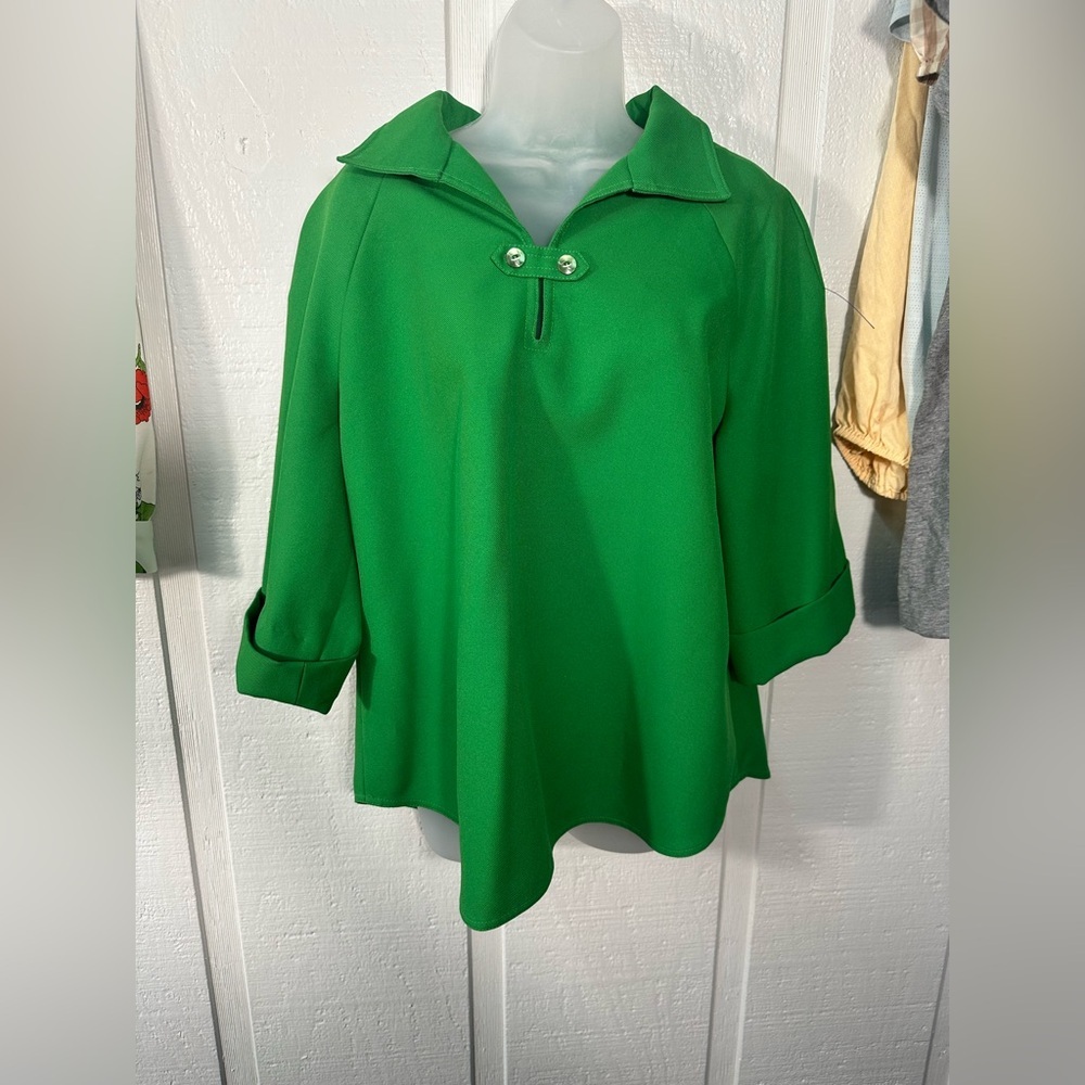 Handmade Vintage Green 3/4 Sleeve V Neck Top No Size See Measurements EUC